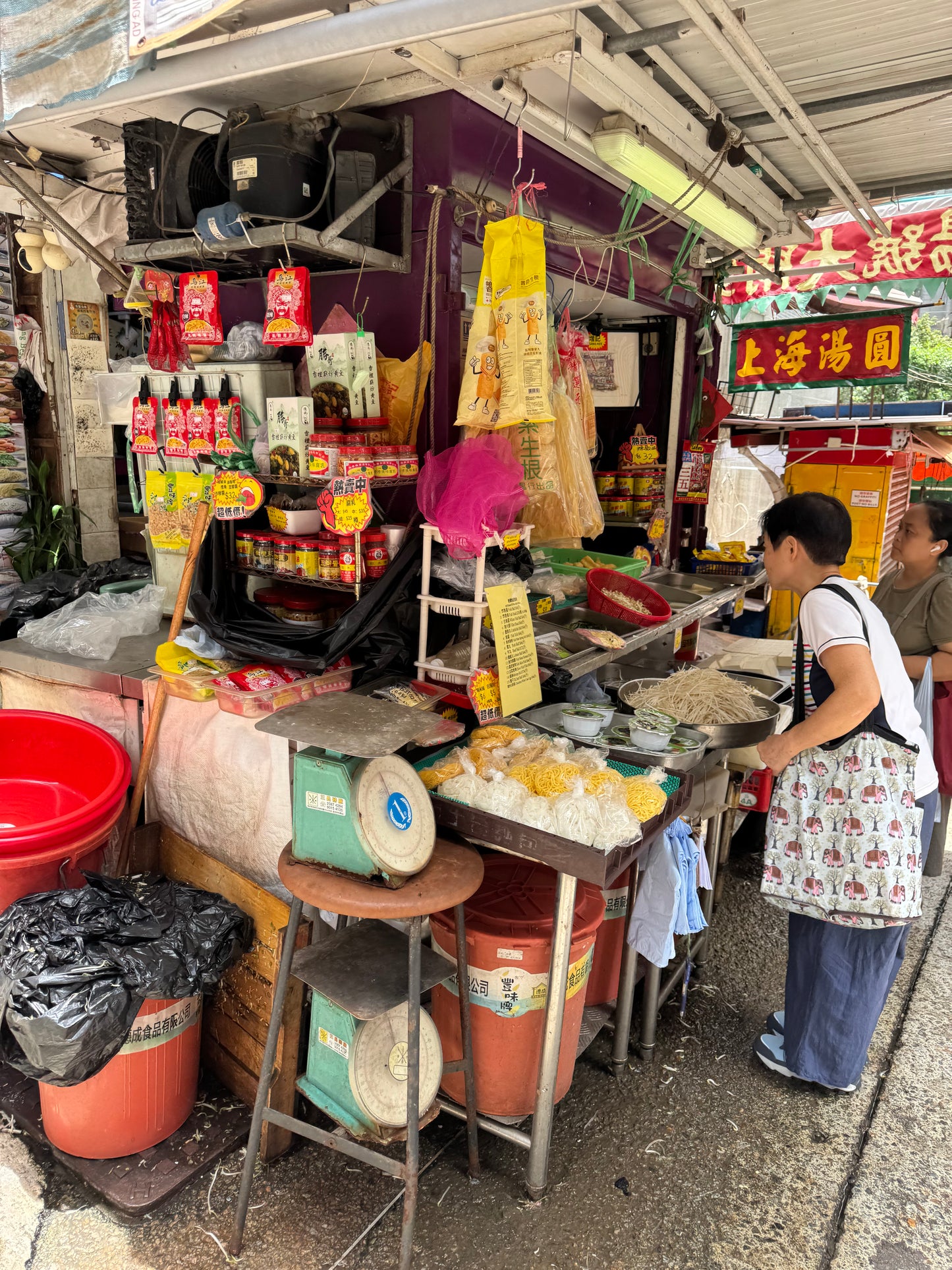 A Layover Guide to Hong Kong Central